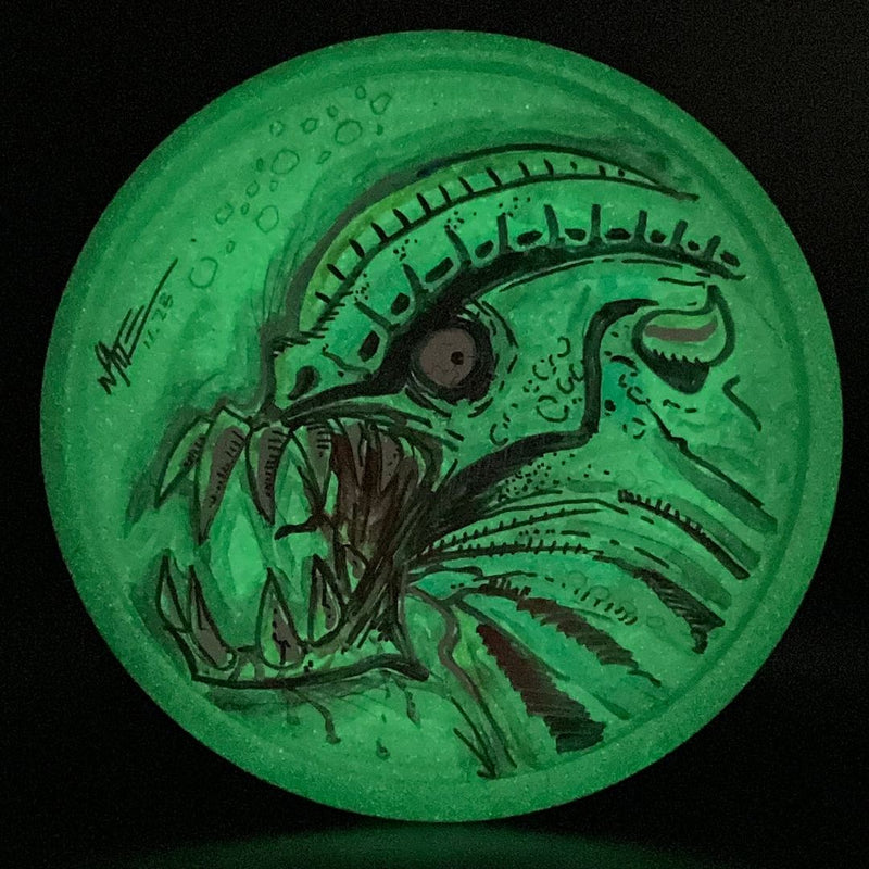 Load image into Gallery viewer, Glow D-Line P2 *Les White Stash* - "Zombie Gremlin" with Hand Painted Back Art!