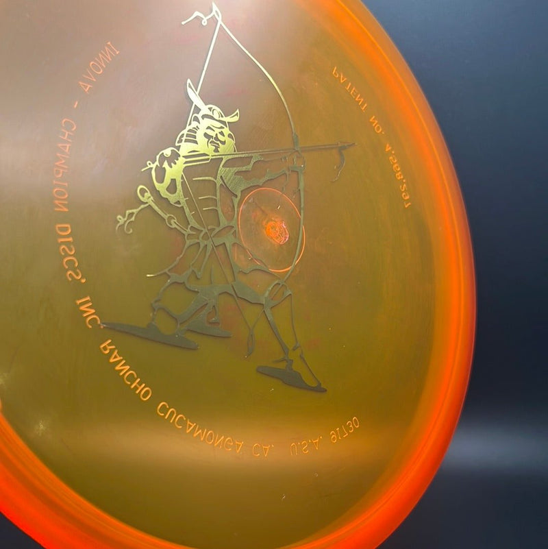 Load image into Gallery viewer, Gummy Champion Roc (Penned) - Japan Open Est. 2004 - 150 Class by Tom Hamilton