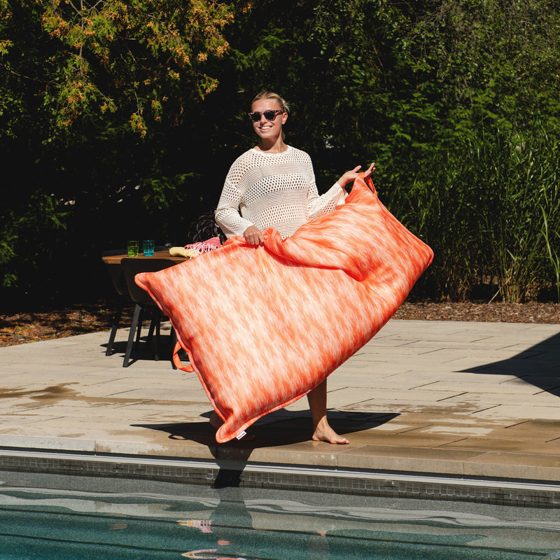 Load image into Gallery viewer, Lagoon Lounger