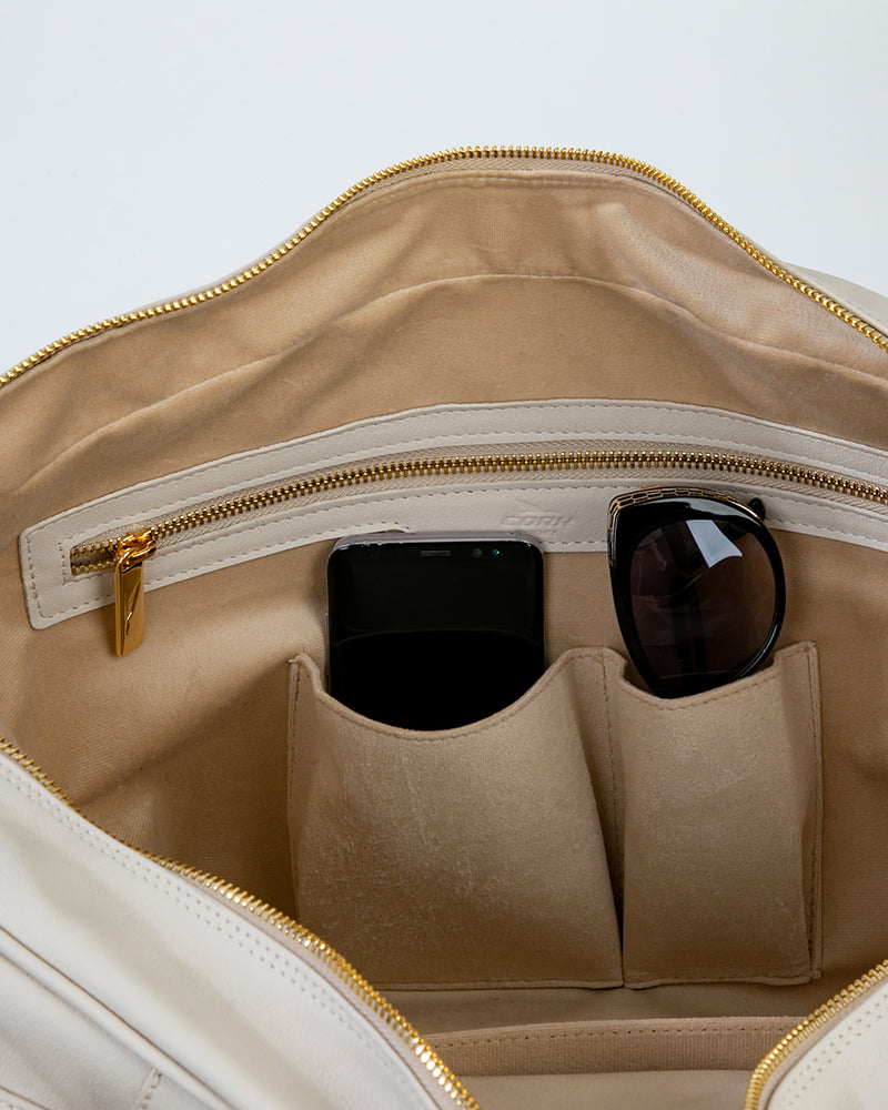 Load image into Gallery viewer, Vintage Leather Handbag White