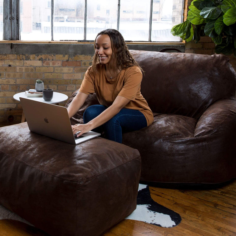 Load image into Gallery viewer, Nestle Loveseat Ottoman