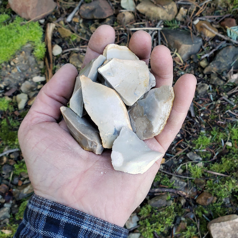 Load image into Gallery viewer, Natural Flint / Chert Stones for Primitive Fire Making - 1/2 lb (5-8 pcs)