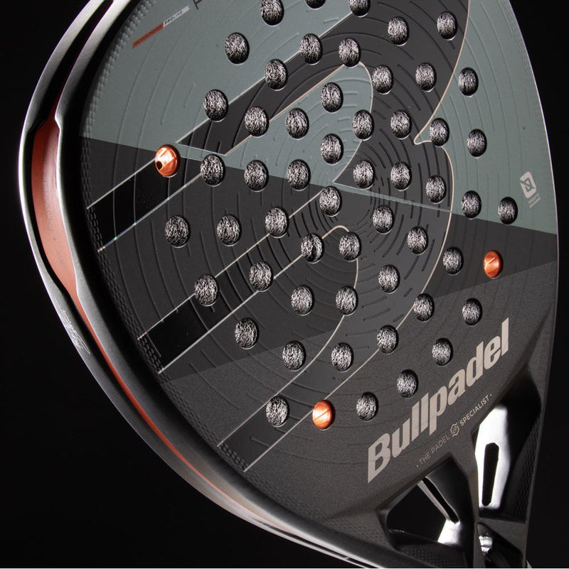 Load image into Gallery viewer, Bullpadel Padel Racket Hack 04 Comfort 26