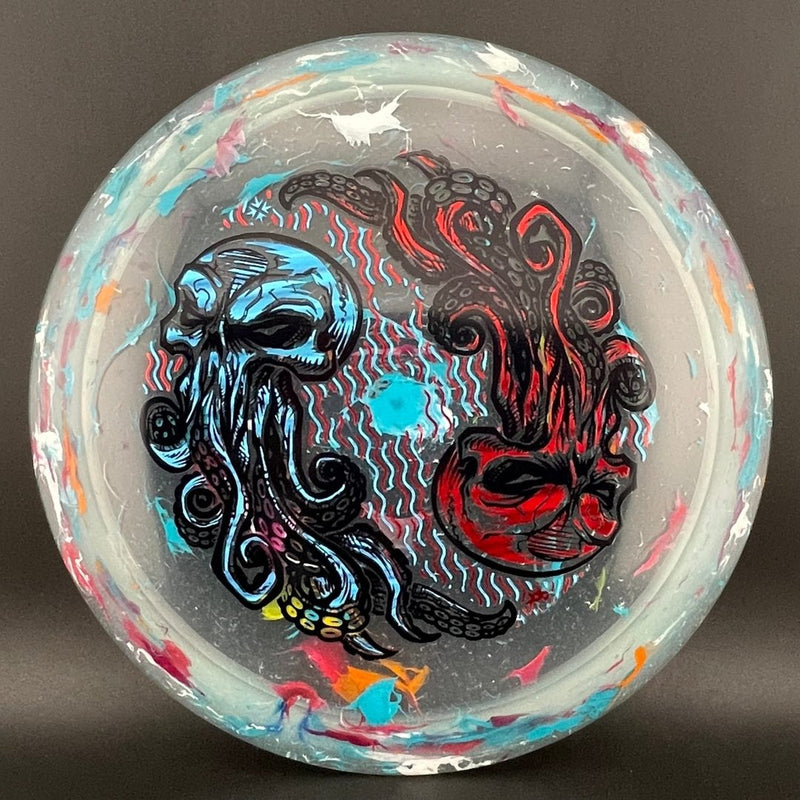 Load image into Gallery viewer, Jawbreaker Z Cigarra - "Cthuloop" by Kelly Baber