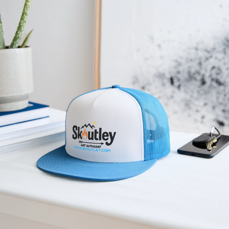Load image into Gallery viewer, Trucker Hat - white/blue