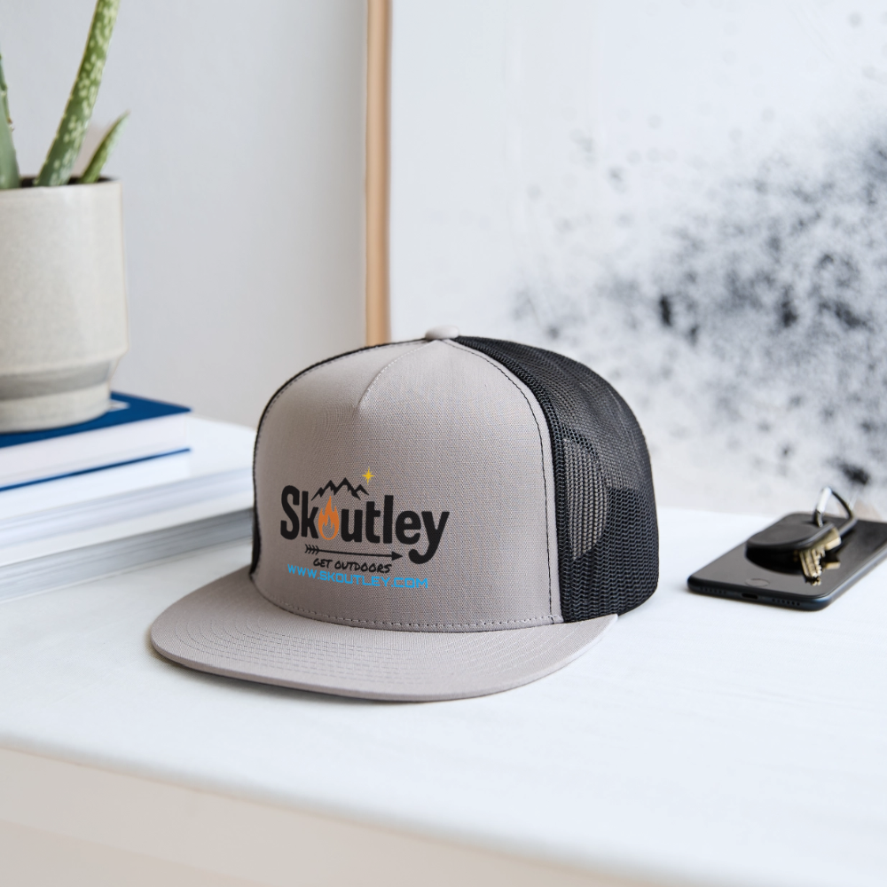 Trucker Hat - gray/black
