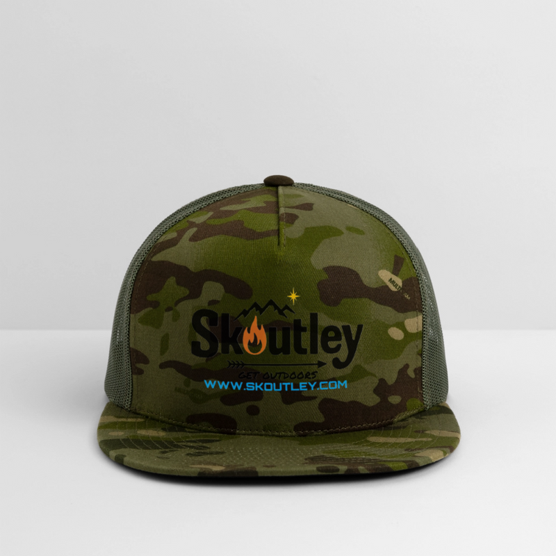 Load image into Gallery viewer, Trucker Hat - MultiCam\green