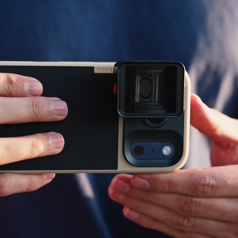 Load image into Gallery viewer, Anamorphic 1.55x Mobile Lens (T-Series)