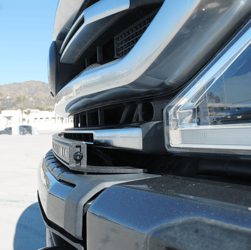 Load image into Gallery viewer, 2020-22 Ford Super Duty F250/F350/F450 40in Light Bar SLIM