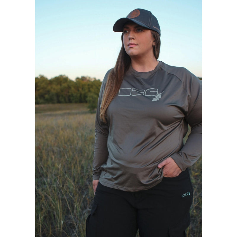Load image into Gallery viewer, Ultra Lightweight Long Sleeve Shirt - UPF 50+ - Solids