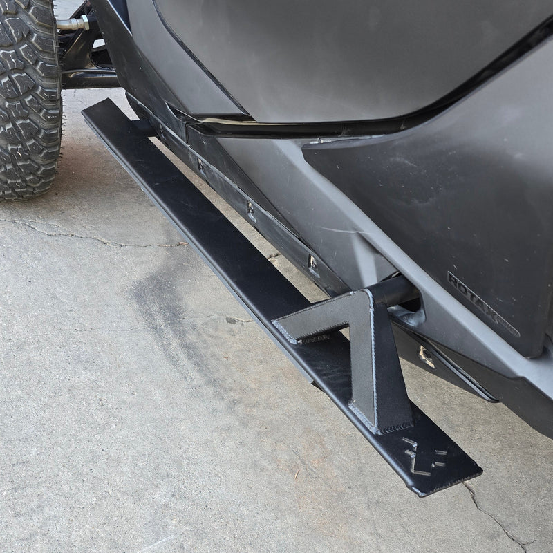 Load image into Gallery viewer, Can-Am Maverick R 2-Seat Rock Slider Steps