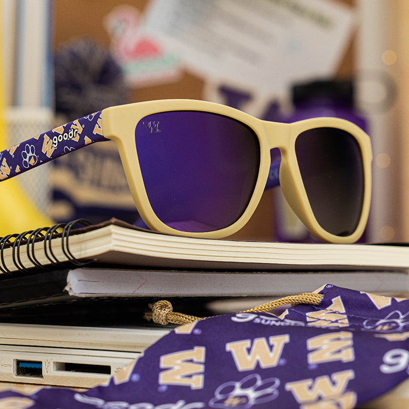 Load image into Gallery viewer, "Husky Howlers” Limited Washington Collegiate OG Polarized Sunglasses
