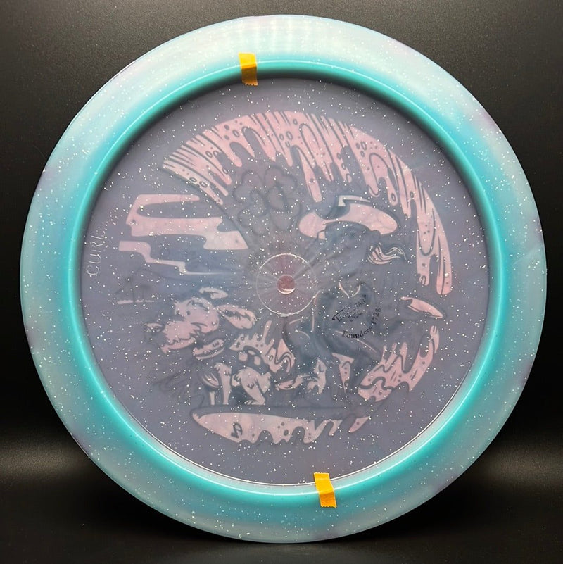 Load image into Gallery viewer, Founders Glow Curl - Deann Carey Tour Series 2024
