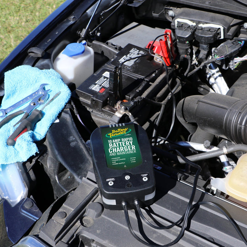 Load image into Gallery viewer, 10 AMP Selectable Battery Charger and Maintainer