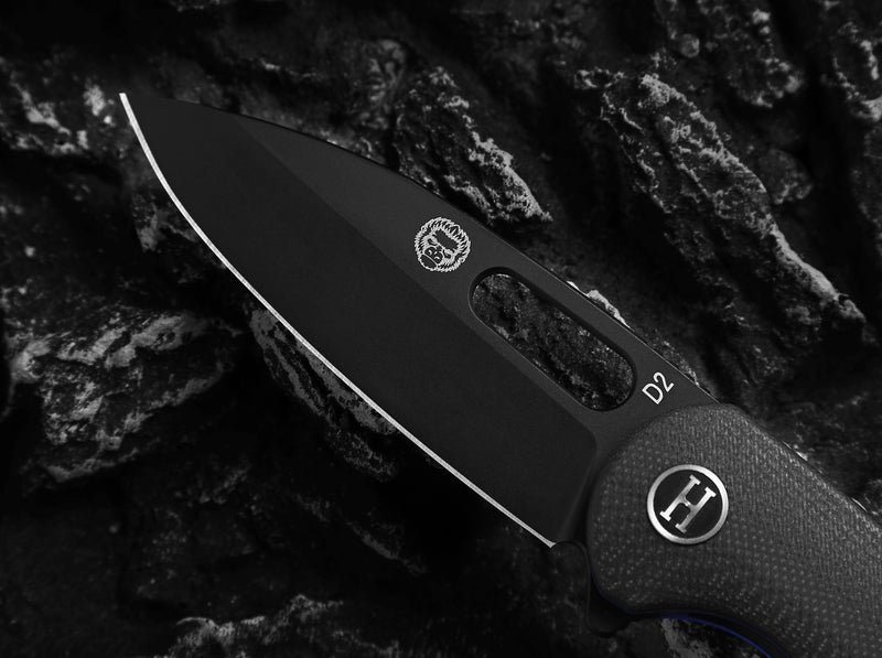Load image into Gallery viewer, The Venture Point Folding Pocket Knife Giftset for Men and Women (Black and Blue)