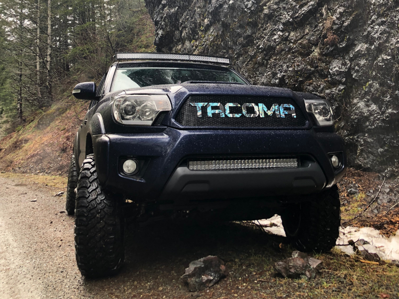 Load image into Gallery viewer, 32" Lower Bumper Flush LED Light Bar Brackets Kit For 2005-2015 Toyota Tacoma