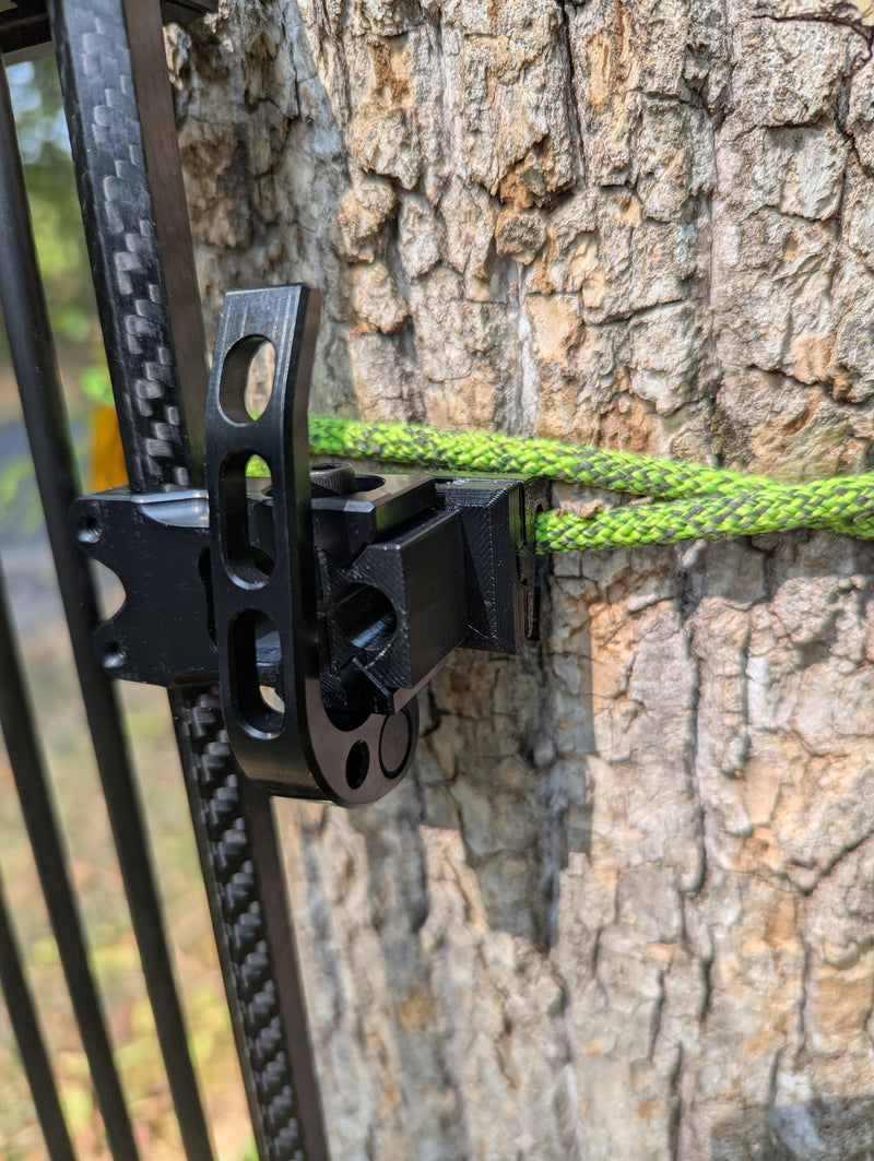 Load image into Gallery viewer, Tight Spot Archery Quiver Caddy