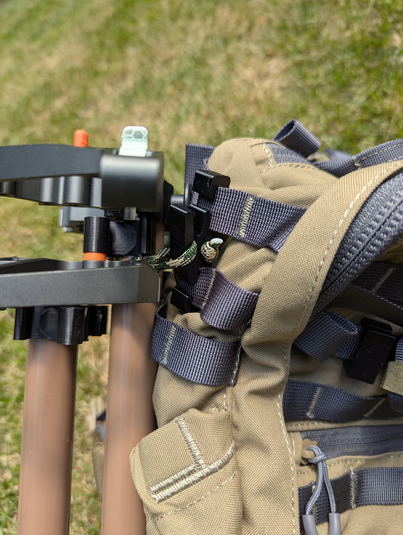Load image into Gallery viewer, Molle Reverser Clip
