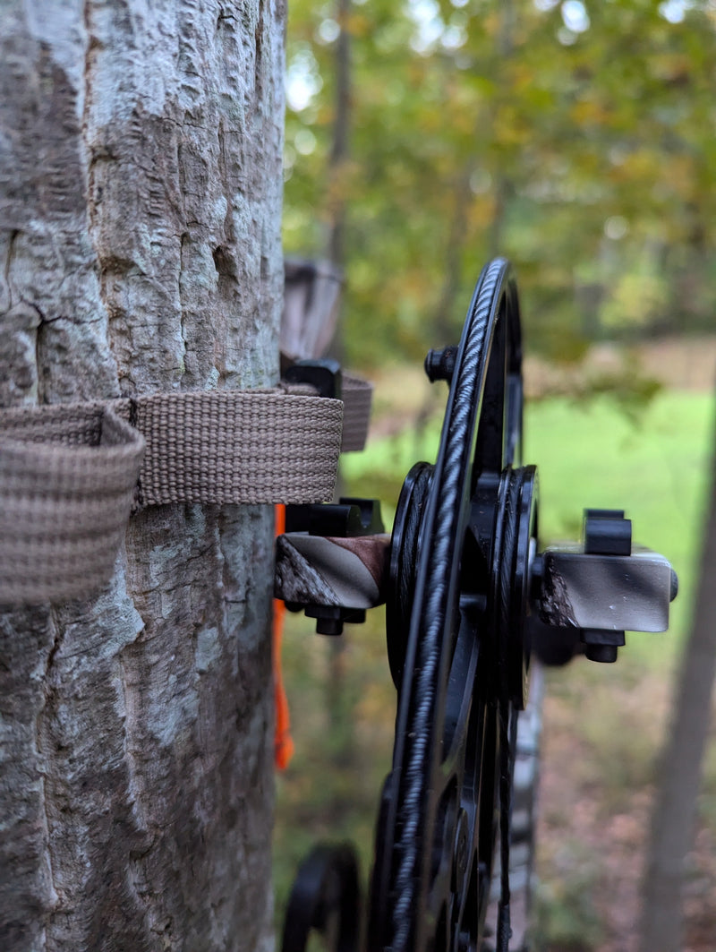 Load image into Gallery viewer, Split Limb Bow Hanger - Gear Strap for Saddle Hunting