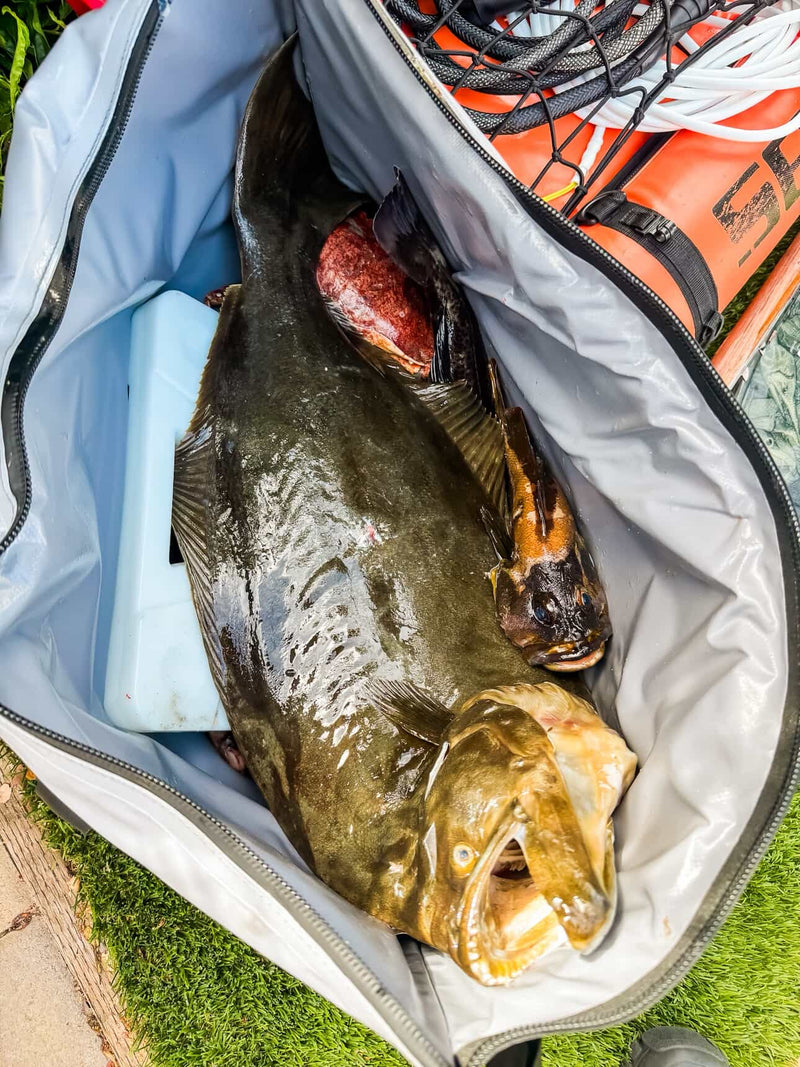 Load image into Gallery viewer, 45QT Fish Cooler Bag With Flat Bottom