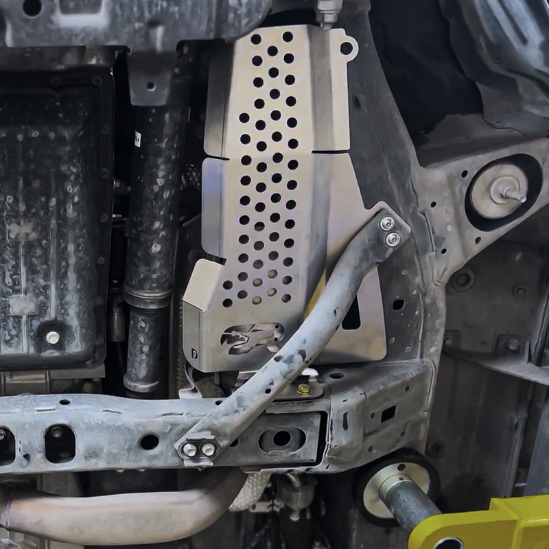Load image into Gallery viewer, Catalytic Converter Shield For 2007-2014 Toyota FJ Cruiser