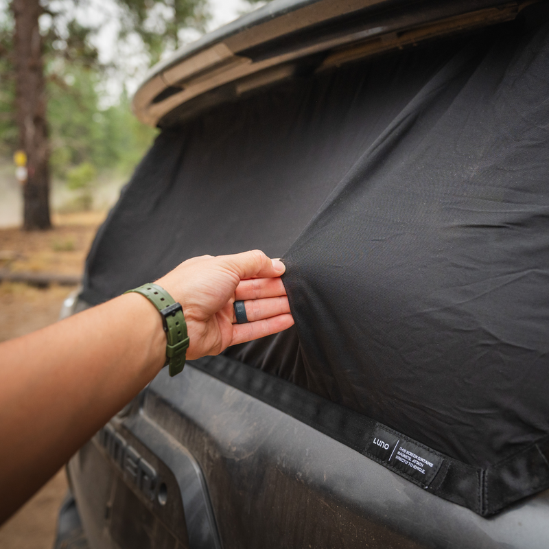 Load image into Gallery viewer, 4Runner Trunk Window Screen