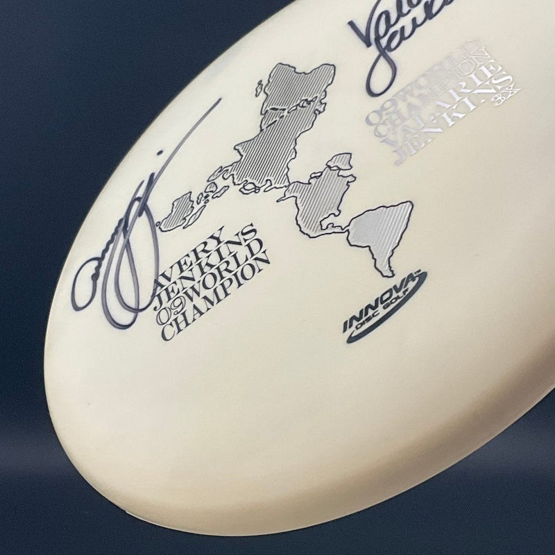 Load image into Gallery viewer, Star Aviar BB *Signed* - 2009 World Champions Avery and Valarie 1/80