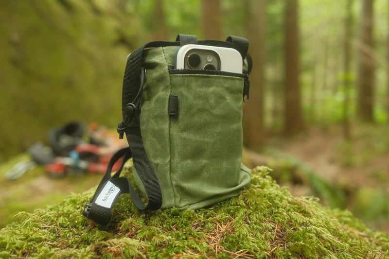 Load image into Gallery viewer, Waxed Canvas Chalk Bags