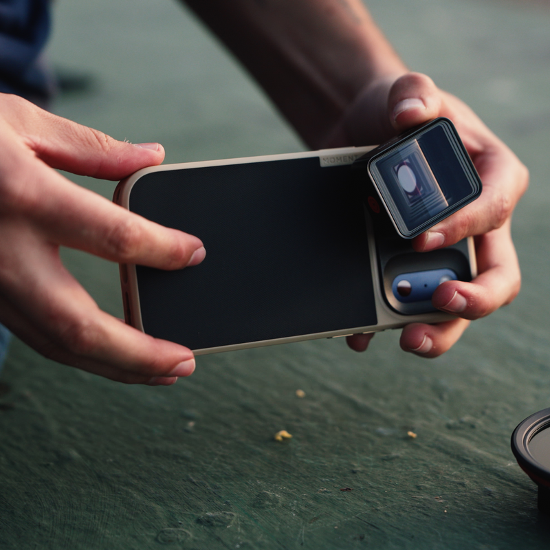 Load image into Gallery viewer, Anamorphic 1.55x Mobile Lens (T-Series)