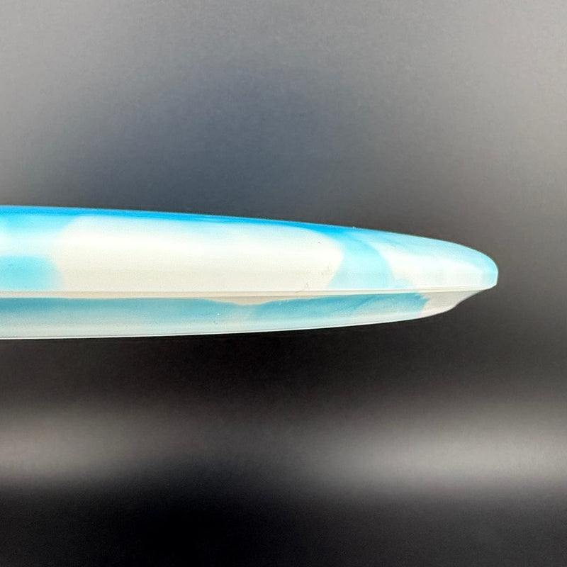 Load image into Gallery viewer, Gold Orbit Claymore - Kristin Latt 2025 Team Series