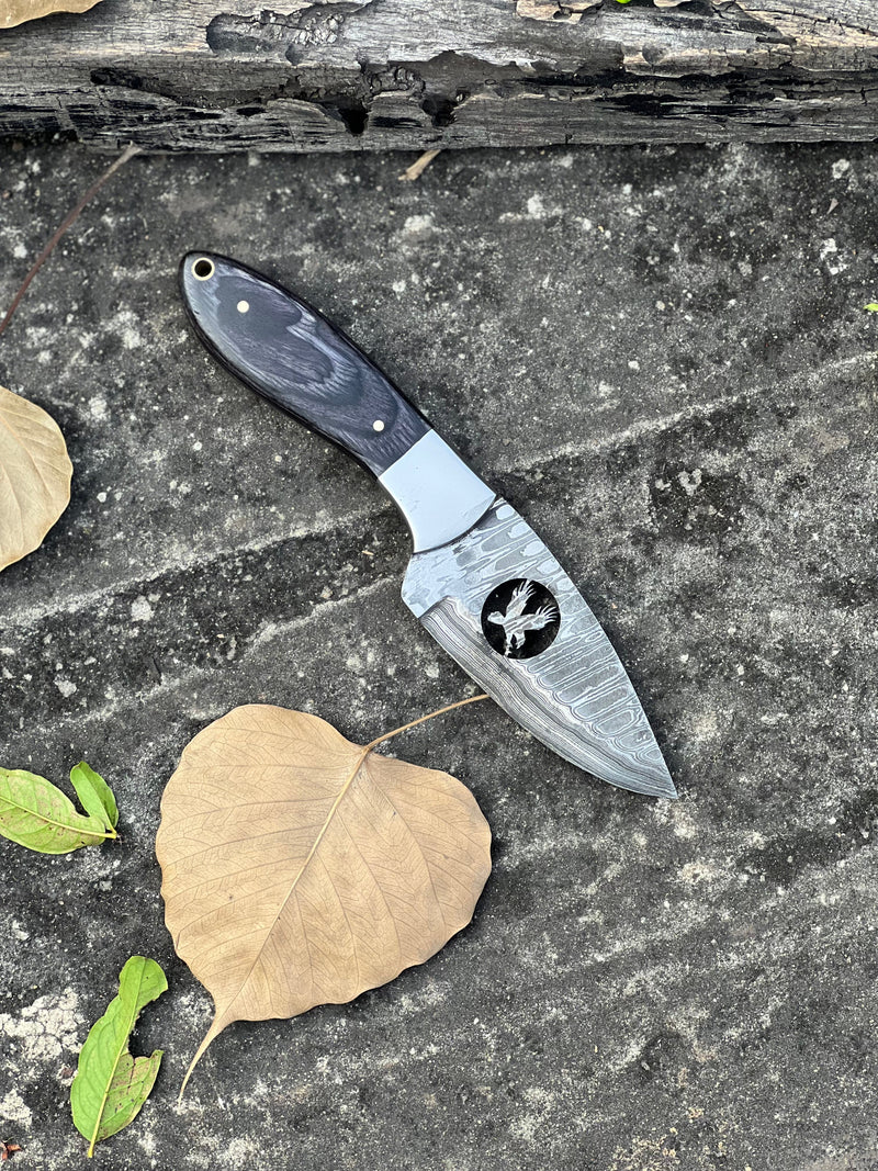 Load image into Gallery viewer, FIXED BLADE POCKET KNIFE, PERSONALIZED DAMASCUS STEEL FIXED BLADE HUNTING KNIFE