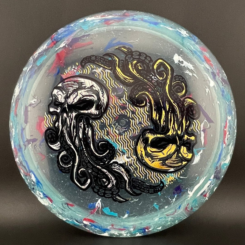 Load image into Gallery viewer, Jawbreaker Z Cigarra - "Cthuloop" by Kelly Baber
