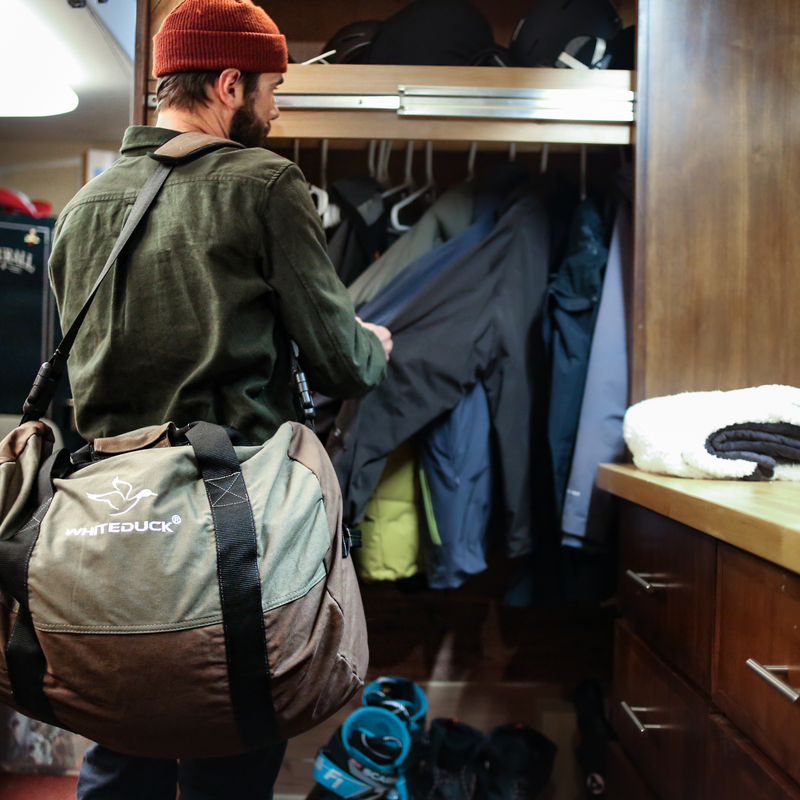 Load image into Gallery viewer, Filios Canvas Duffel Bag