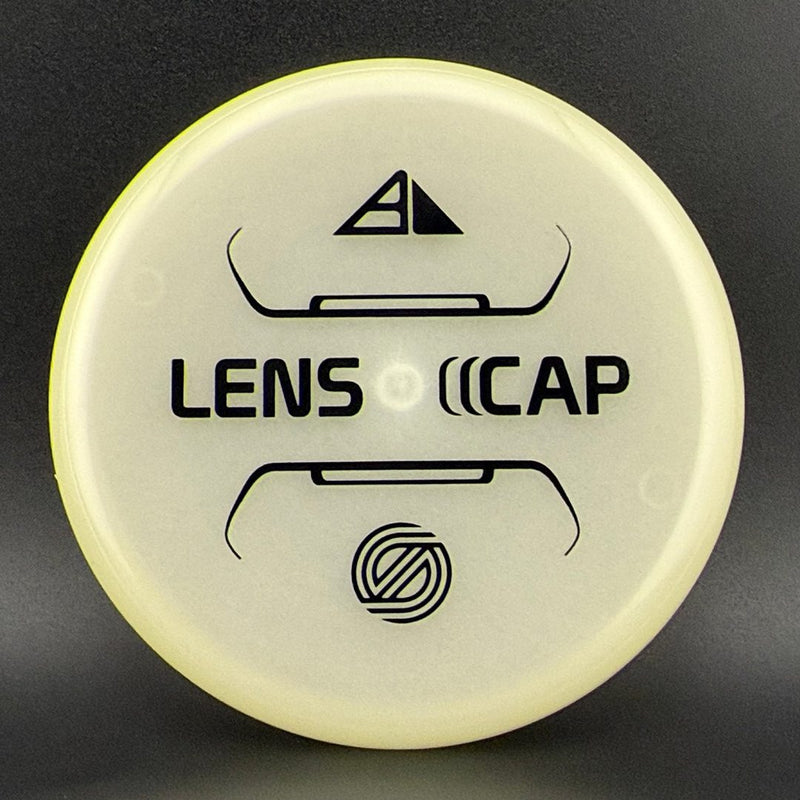 Load image into Gallery viewer, Total Eclipse Lens Cap (Mini Disc) - Simon Line