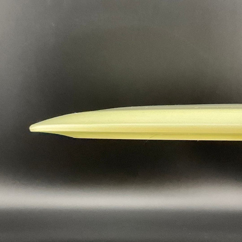 Load image into Gallery viewer, Champion Glow Katana *Signed* - 2010 Player's Cup - Paul Ulibarri
