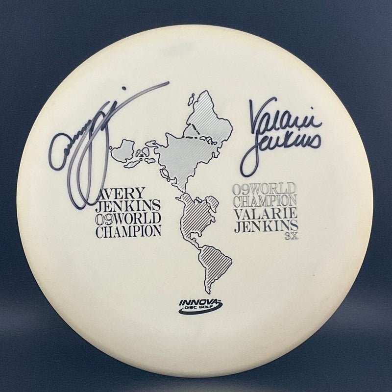 Load image into Gallery viewer, Star Aviar BB *Signed* - 2009 World Champions Avery and Valarie 1/80