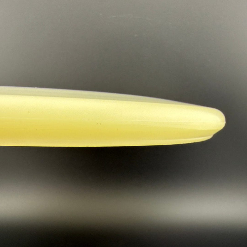 Load image into Gallery viewer, Glow Champion Classic Roc - Penned - F2