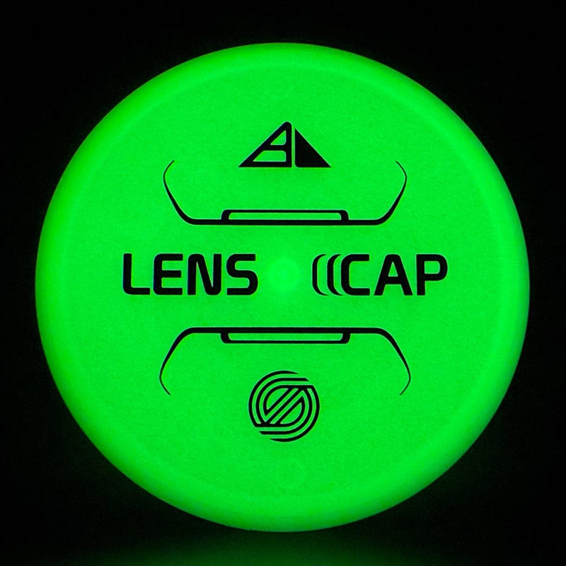 Load image into Gallery viewer, Total Eclipse Lens Cap (Mini Disc) - Simon Line