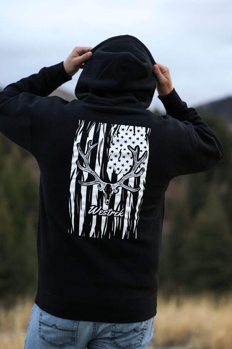Load image into Gallery viewer, Black Skull Elk Distressed Stars N Stripes