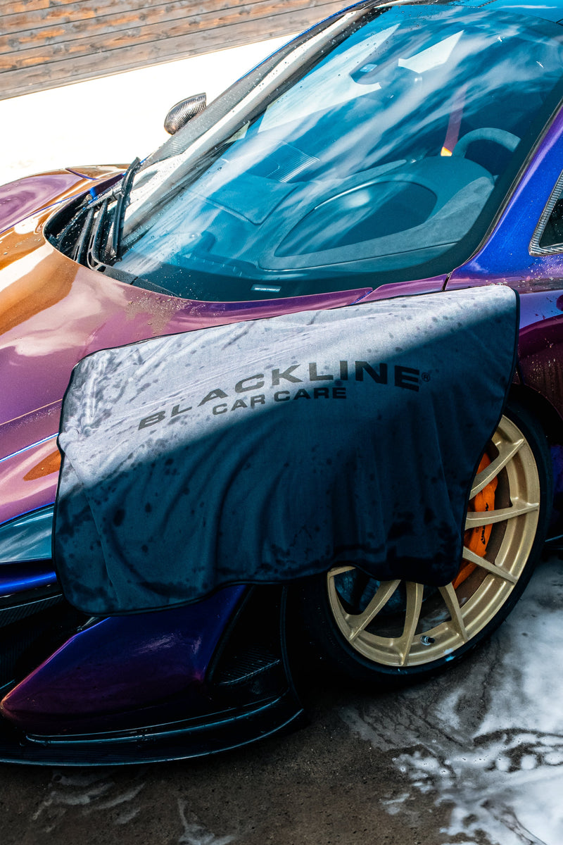 Load image into Gallery viewer, BLACKLINE® SLIM TWISTED-LOOP DRYING TOWEL