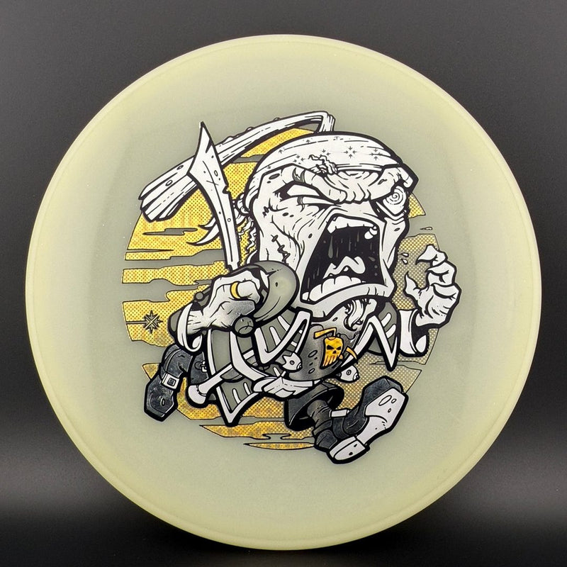 Load image into Gallery viewer, Total Eclipse Proxy - Captain Salty Pepper (4 Foils) by Marm O Set