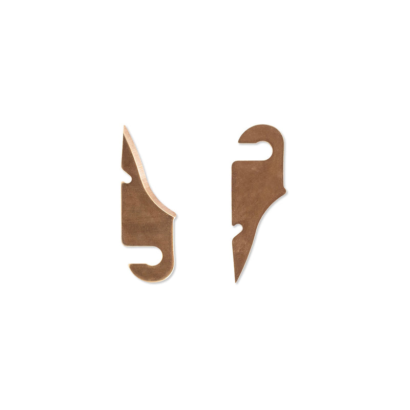 Load image into Gallery viewer, Bronze Carbon Scraper