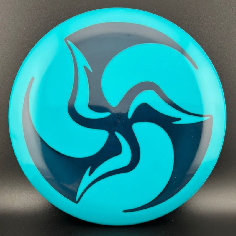 Load image into Gallery viewer, S-Line P2 - Official Huk Tri-Fly Dyed