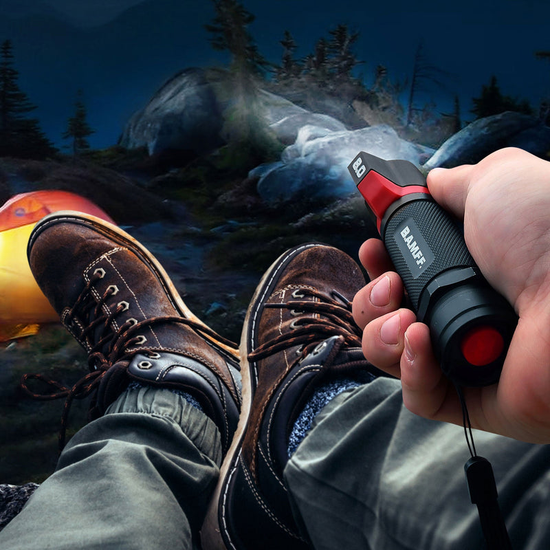 Load image into Gallery viewer, B.A.M.F.F. 8.0 - 800 Lumen Dual LED Flashlight