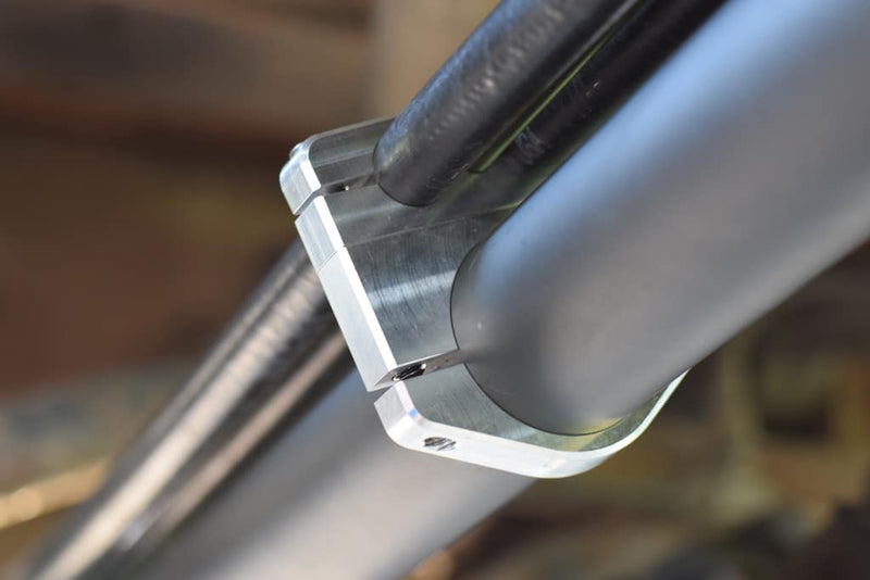 Load image into Gallery viewer, Hydraulic / Brake line clamp assembly