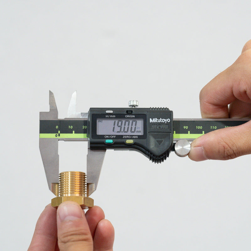 Load image into Gallery viewer, 1/4" FPT x 1/4" FPT Brass Bulkhead