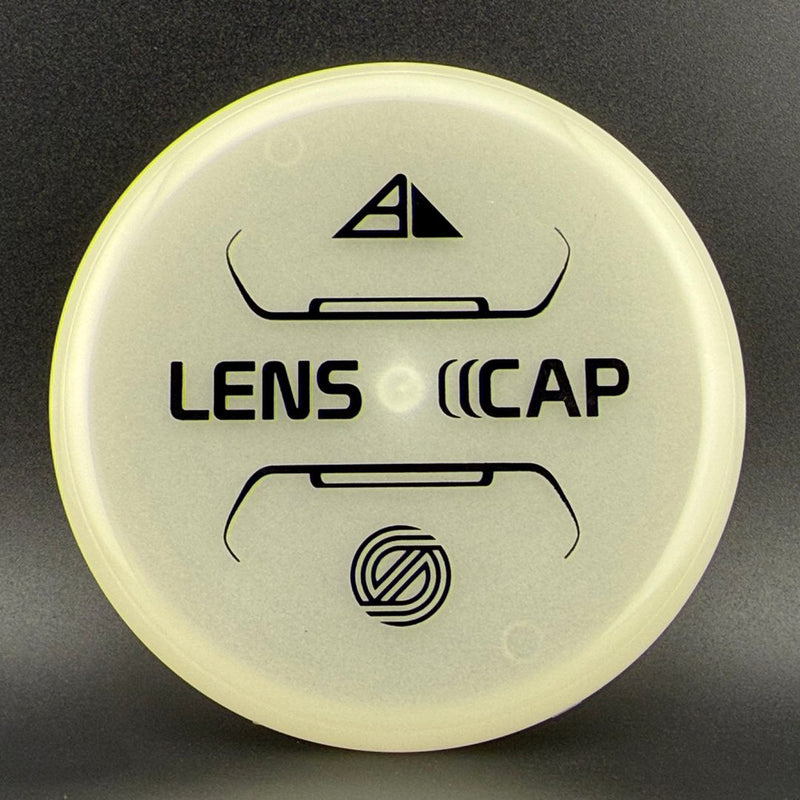 Load image into Gallery viewer, Total Eclipse Lens Cap (Mini Disc) - Simon Line