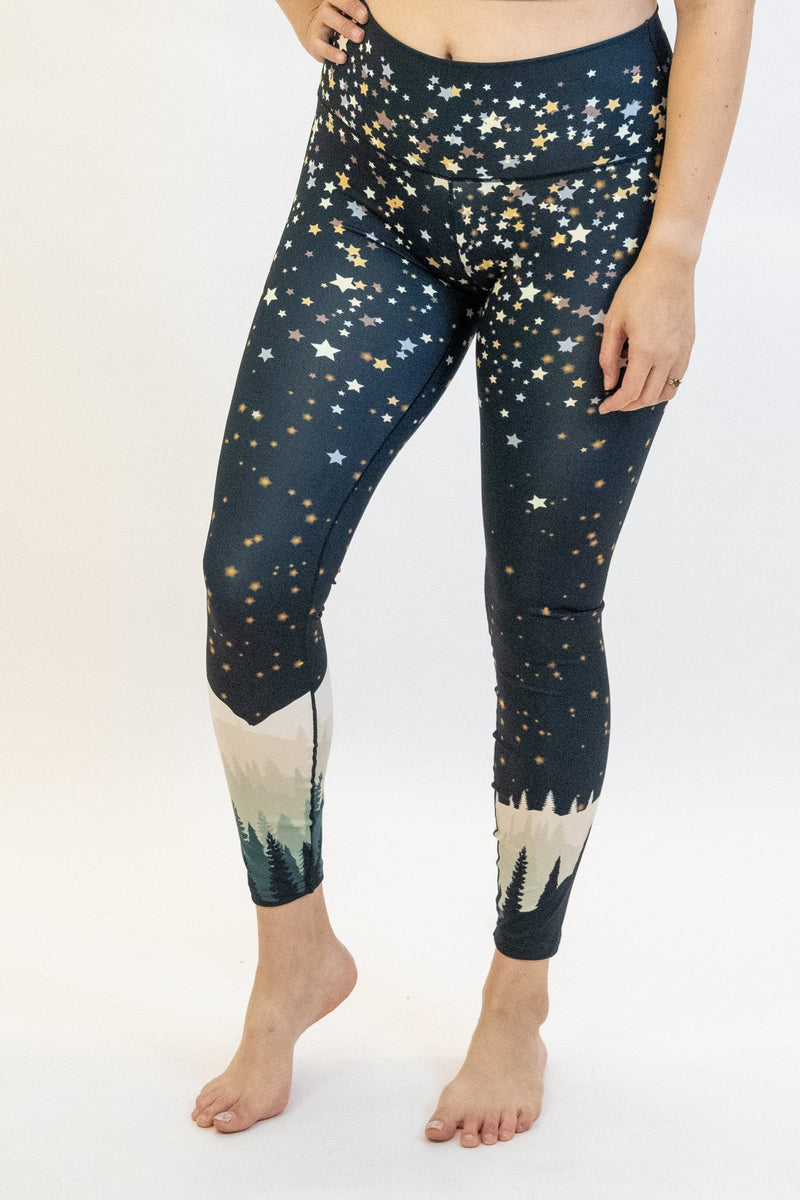 Load image into Gallery viewer, New Years Mountain Yoga Pants