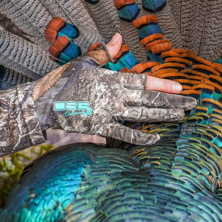 Load image into Gallery viewer, Feather Weight Glove