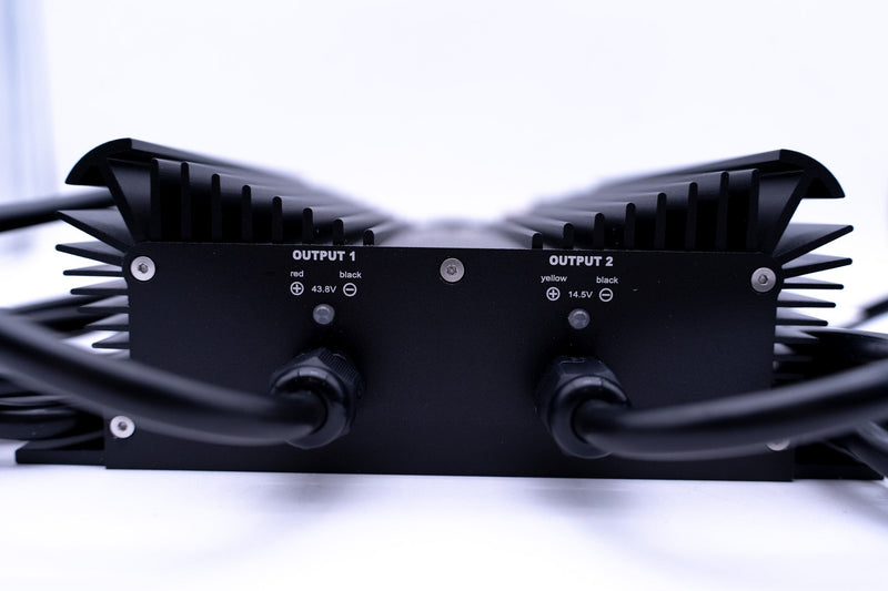 Load image into Gallery viewer, Dual 12v & 36v marine waterproof Lead/AGM/Lithium charger